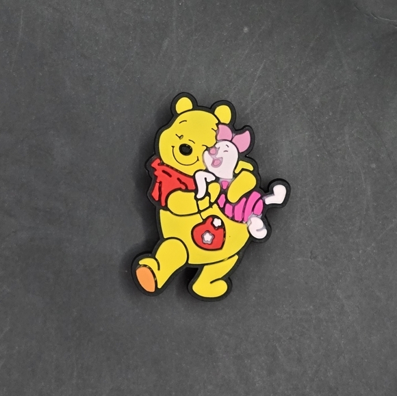 (5/$15) Disney Winnie The Pooh Croc Charm - Picture 1 of 2